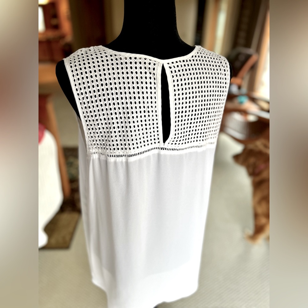 Banana Republic white sheer tank, Large